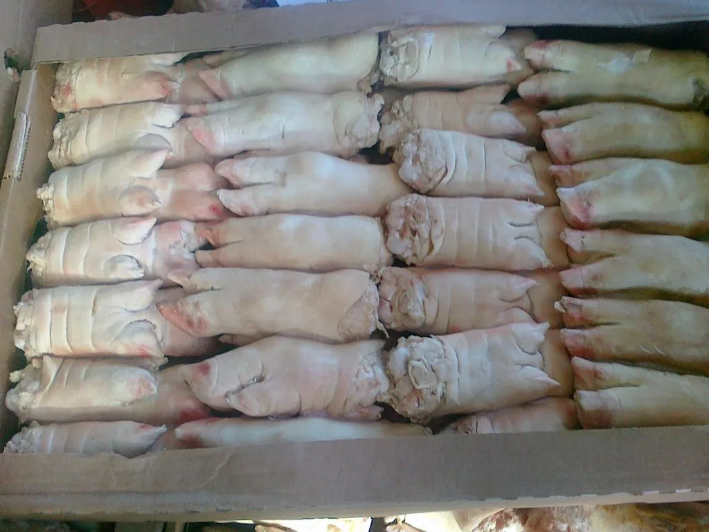 фотография продукта Свиные ноги, хвосты, уши, желудки и ....
